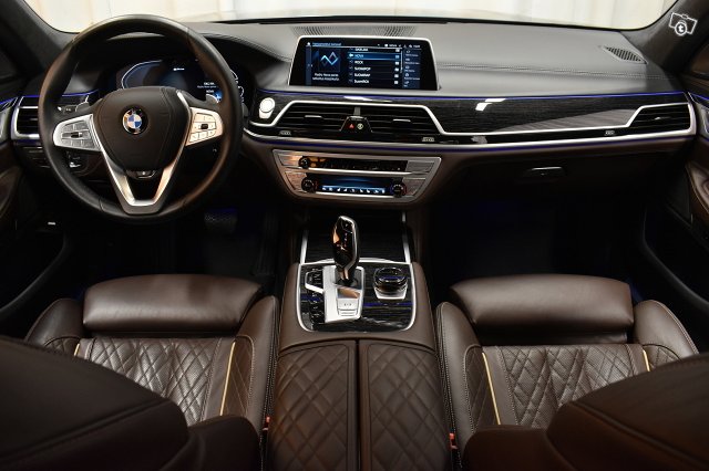 BMW 745 14