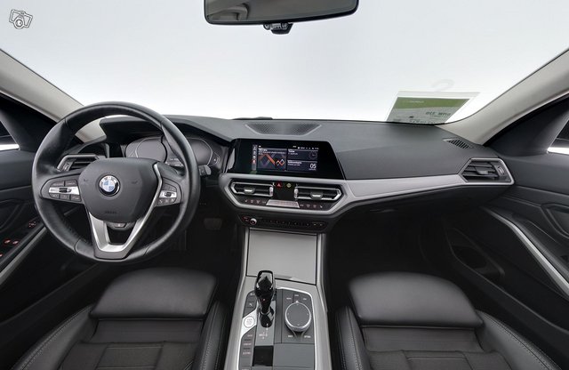 BMW 320 11