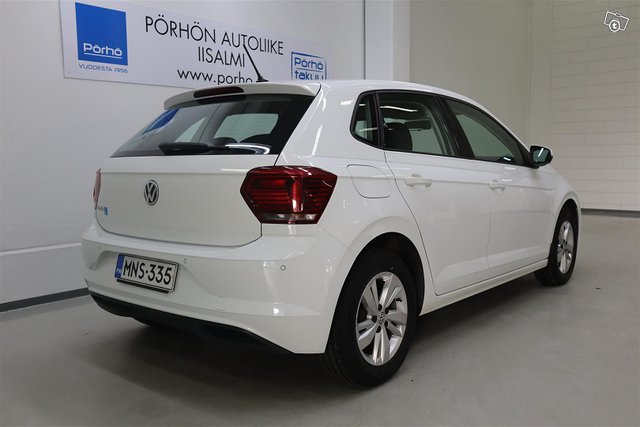 VOLKSWAGEN Polo 6