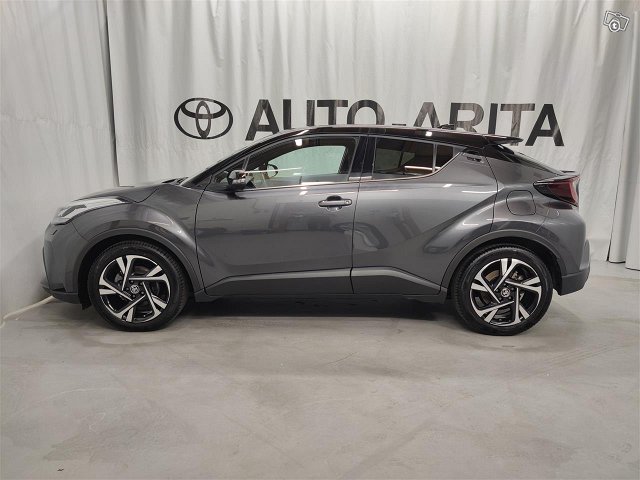 TOYOTA C-HR 3