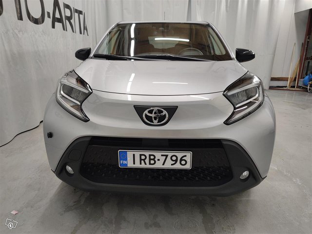 Toyota Aygo X 2