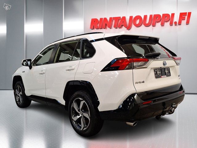 Toyota RAV4 Plug-in 2