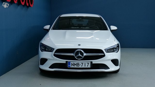 Mercedes-Benz CLA 3