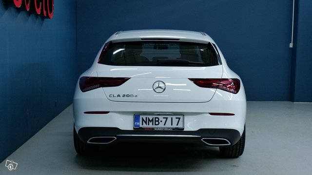 Mercedes-Benz CLA 4