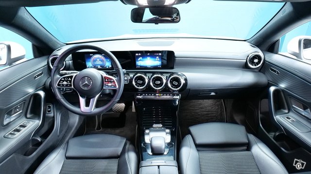 Mercedes-Benz CLA 10