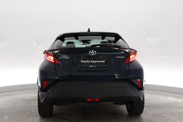 Toyota C-HR 4