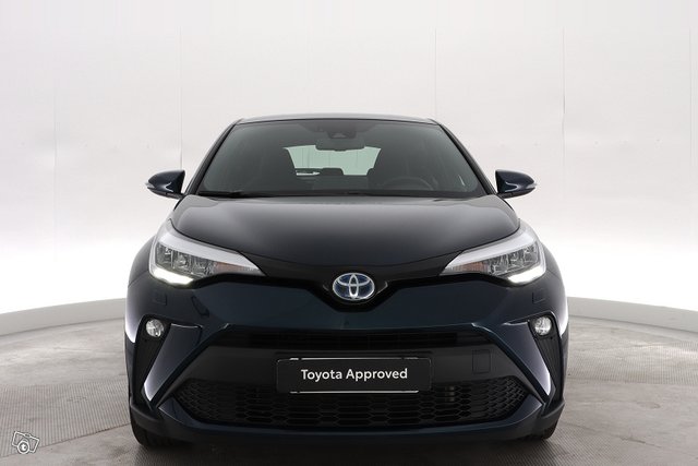 Toyota C-HR 10