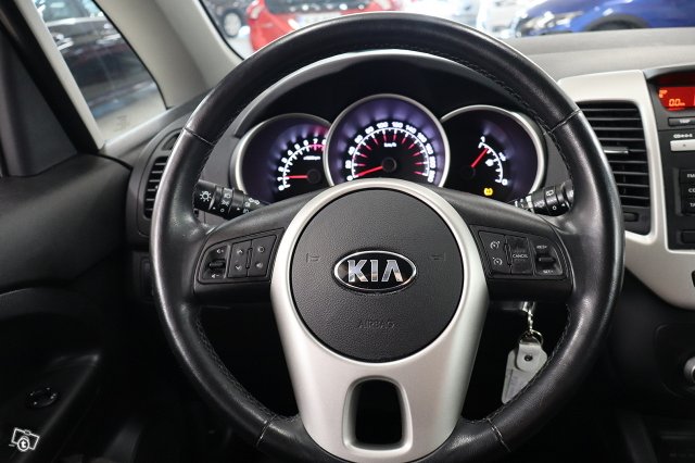 Kia Venga 16