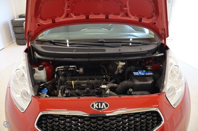 Kia Venga 23