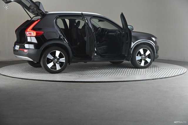 Volvo XC40 6