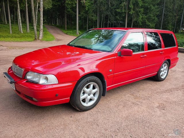 Volvo V70 1