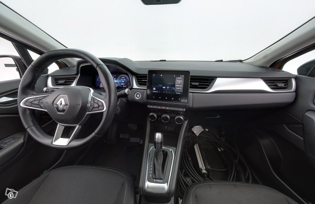 RENAULT Captur 10