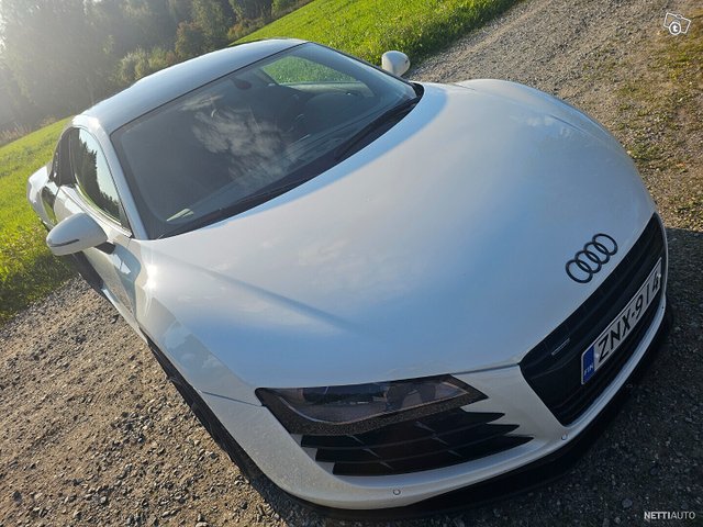 Audi R8 4