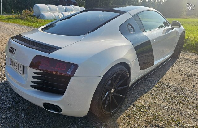 Audi R8 9