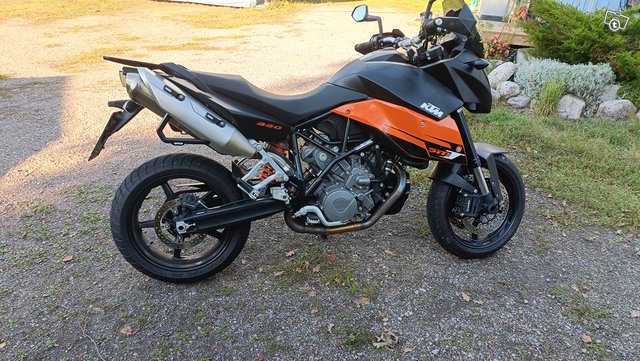 Myydään moottoripyörä KTM Supermoto 990 1