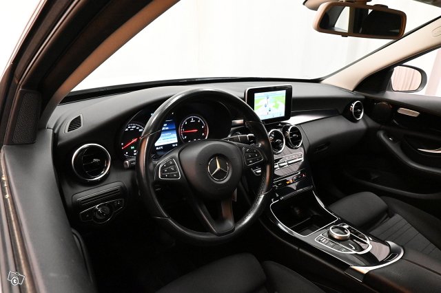 Mercedes-Benz C 12