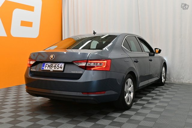 Skoda Superb 7