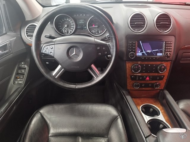 Mercedes-Benz GL 15