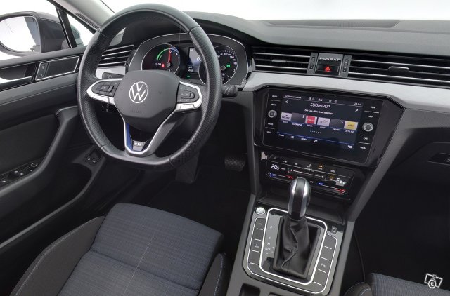 VOLKSWAGEN PASSAT 14