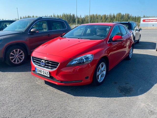 Volvo V40