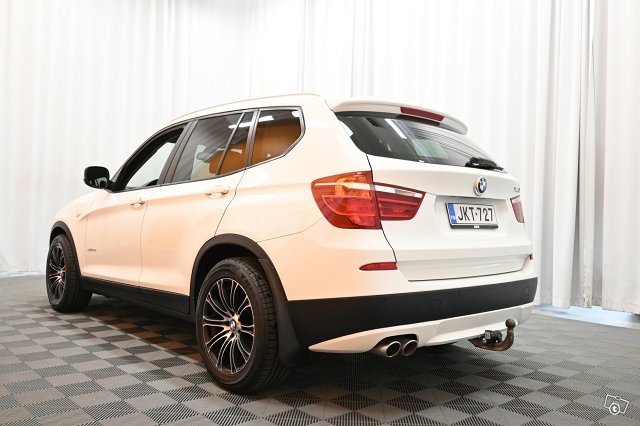 BMW X3 7