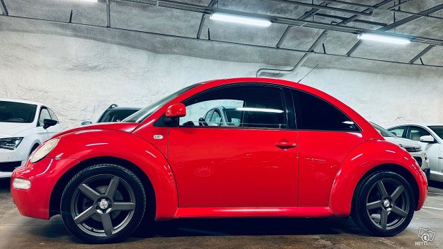 Volkswagen New Beetle 5