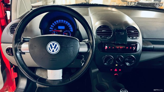 Volkswagen New Beetle 14