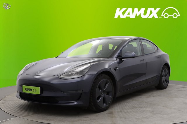 Tesla Model 3 6