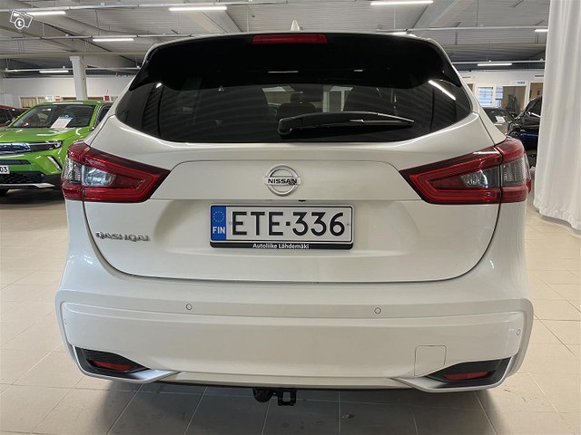 NISSAN QASHQAI 4