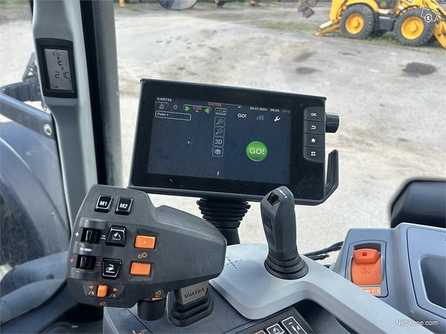 Valtra T174 ETUNOSTOLAITTEET ETUVOIMAOTTO 15