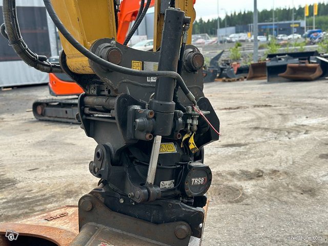 Cat 310 Rototilt 2-kauhaa 14