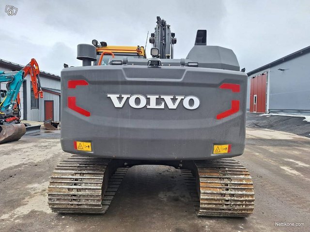 Volvo EC140EL PYÖRITTÄJÄLLÄ 3