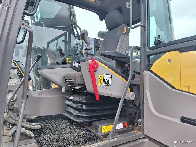 Volvo EC140EL PYÖRITTÄJÄLLÄ 9