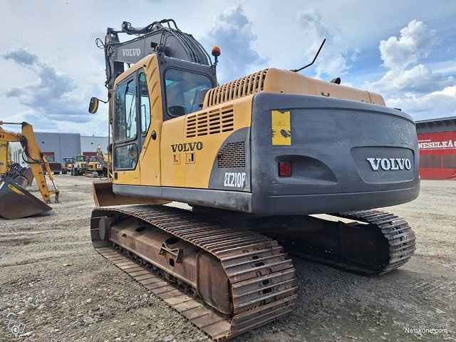 Volvo EC210BLC KAUHALLA 2