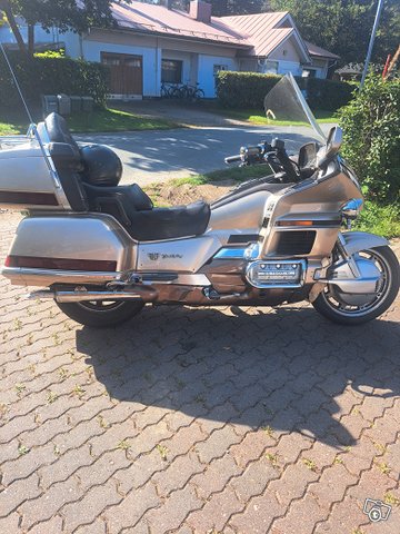 Honda Gold Wing 1500 GL 1