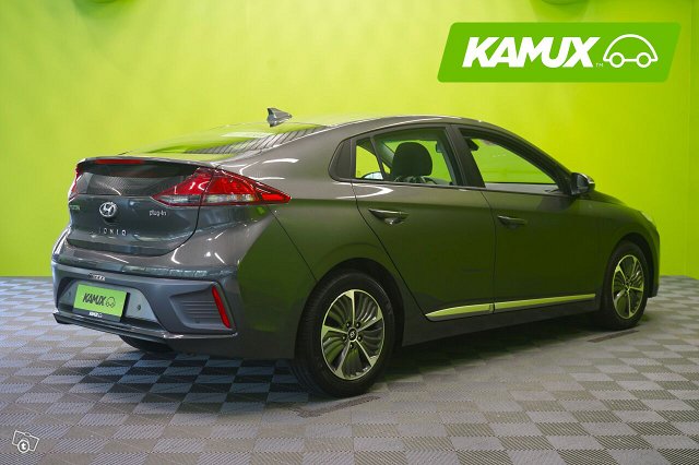 Hyundai Ioniq Plug-In 9