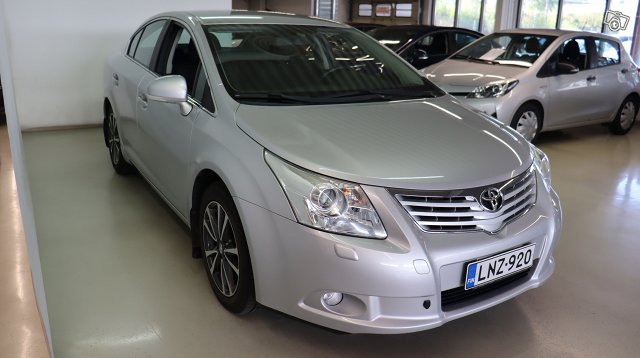 Toyota AVENSIS 6