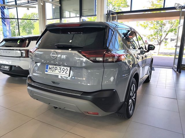 NISSAN X-Trail 2