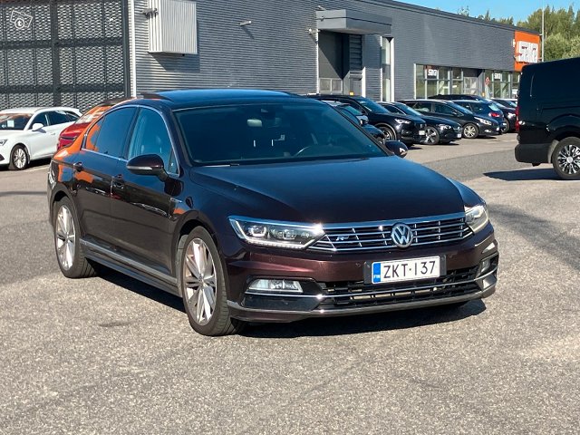 Volkswagen Passat 1