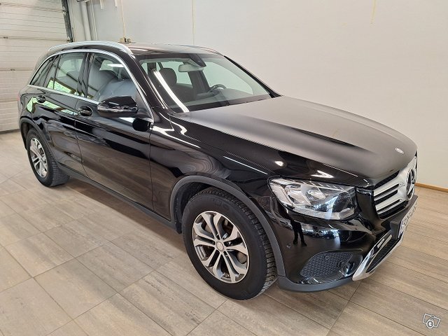 Mercedes-Benz GLC 1