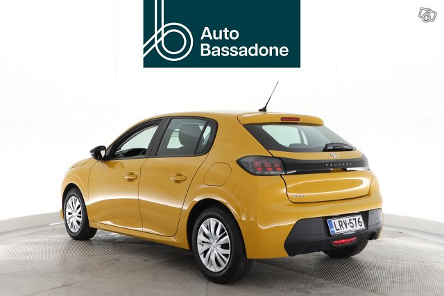 PEUGEOT 208 4