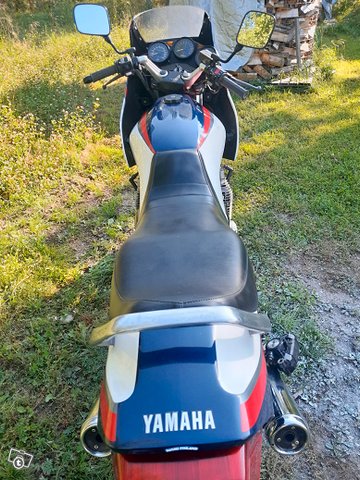 Yamaha XJ 750 2