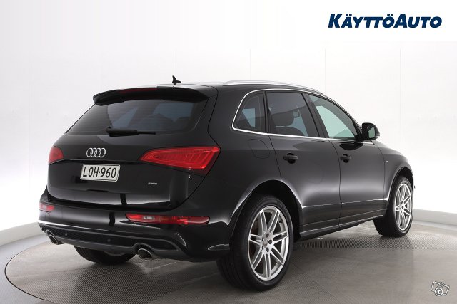 AUDI Q5 4