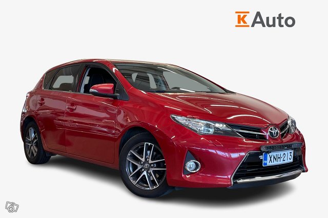 TOYOTA Auris