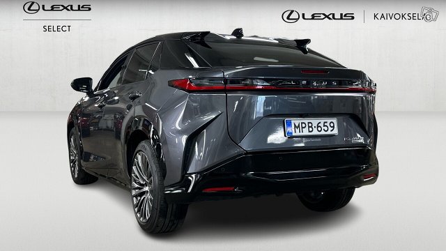 LEXUS RZ 3