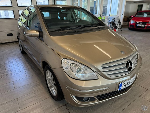 Mercedes-Benz B 4