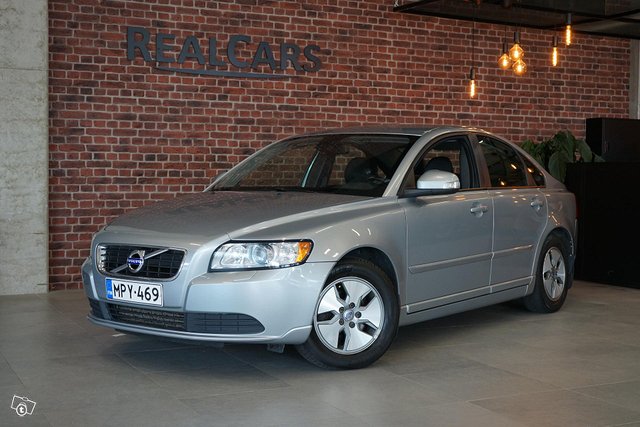 Volvo S40