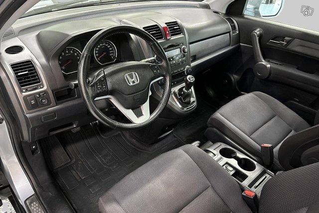 Honda CR-V 9