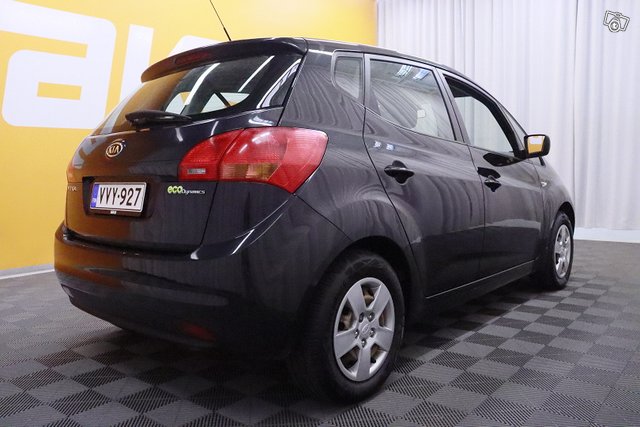 Kia Venga 7