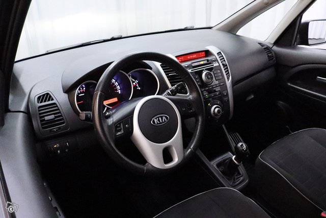 Kia Venga 13